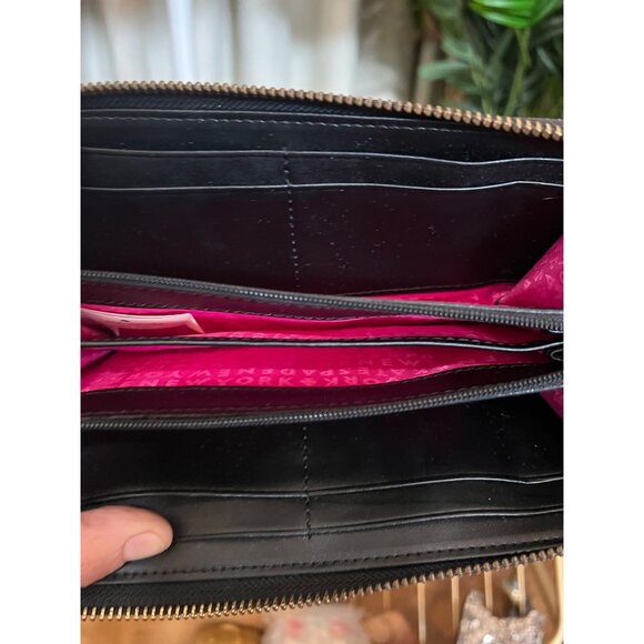 Authentic Kate Spade Black Bow Tie 1/2 Zip Leather Wallet with Bright Pink Inter - Picture 9 of 9